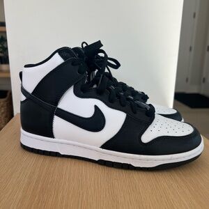 Women's Nike Dunk High Shoes